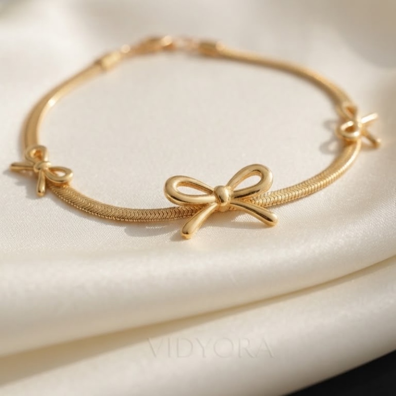 Elegance Bow Gold-Finish Bracelet