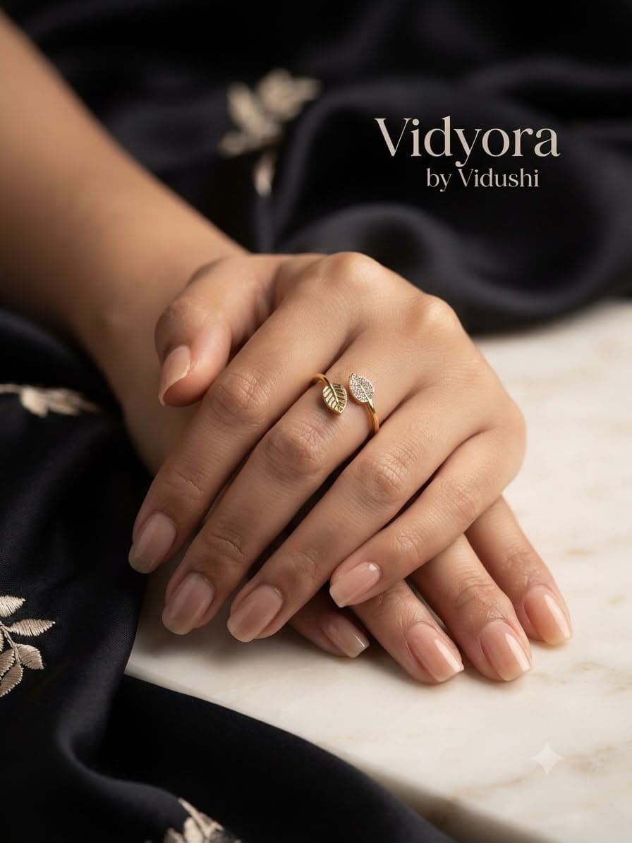 Vidyora Graceful Leaf Adjustable Finger Ring